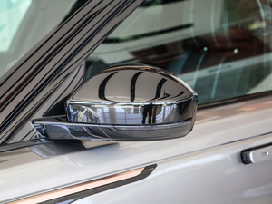 2020380PS R-Dynamic SE ^