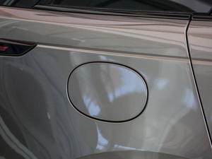 2020380PS R-Dynamic SE ^