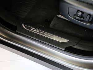 2020380PS R-Dynamic SE g