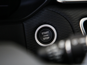 2020380PS R-Dynamic SE п؅^(q)