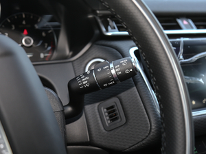 2020340PS R-Dynamic S п؅^