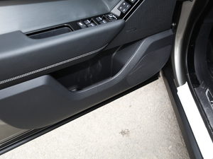 2020250PS R-Dynamic S ǰTg