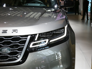 2020380PS R-Dynamic HSE 