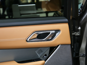 2020380PS R-Dynamic HSE g