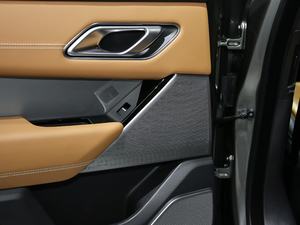 2020380PS R-Dynamic HSE g