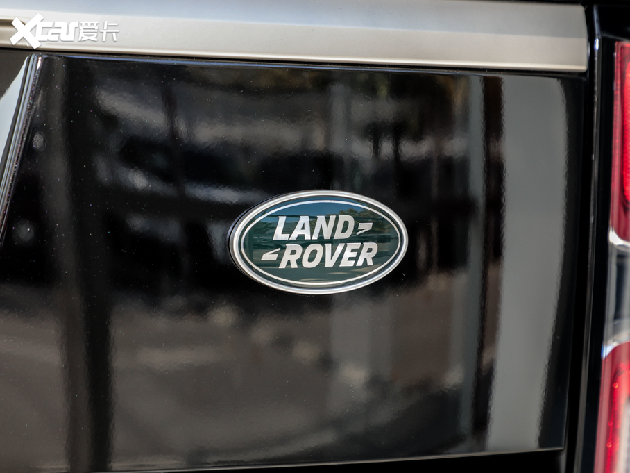 2021 3.0 L6 50LƼo