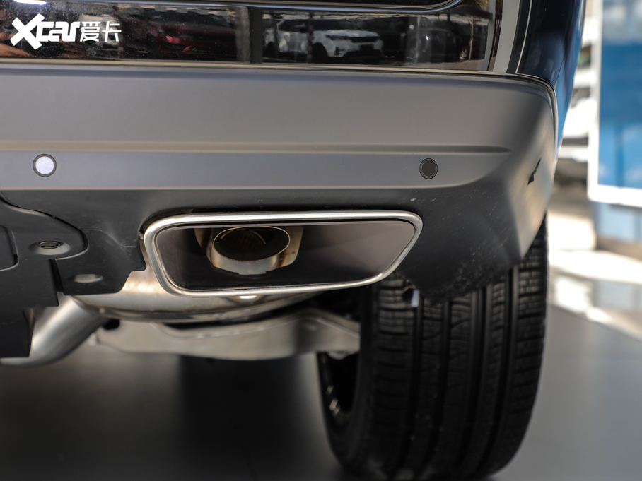 2021 3.0 L6 50LƼo