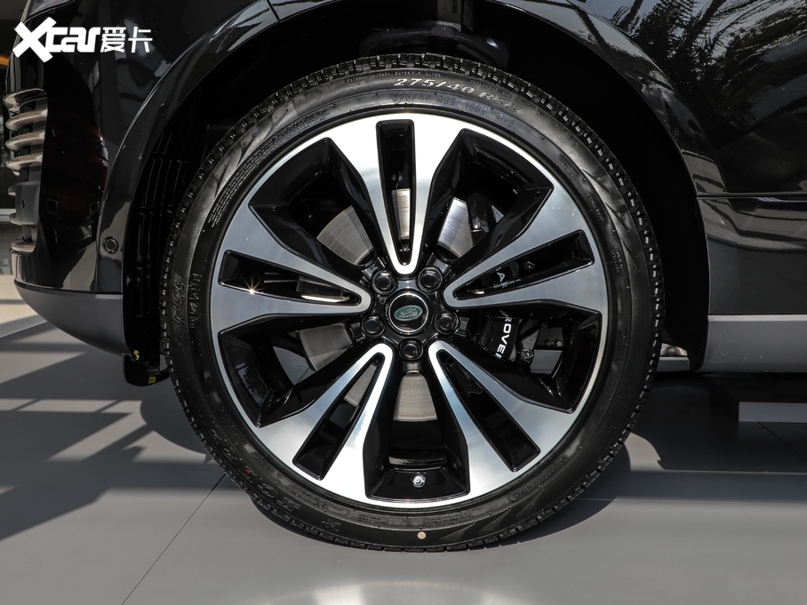 2021 3.0 L6 50LƼo