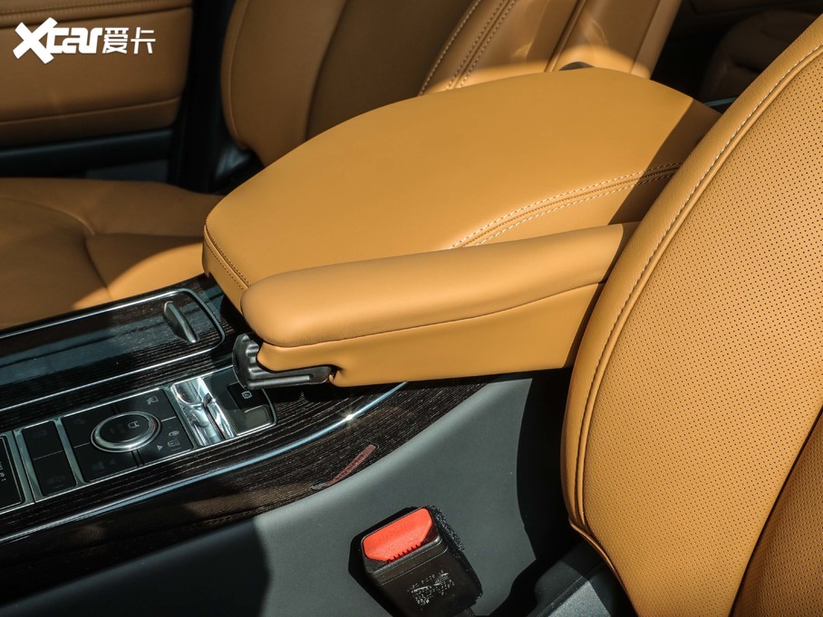 2021 3.0 L6 50LƼo