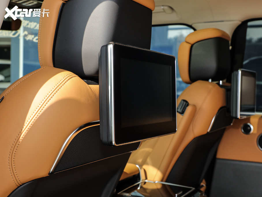 2021 3.0 L6 50LƼo