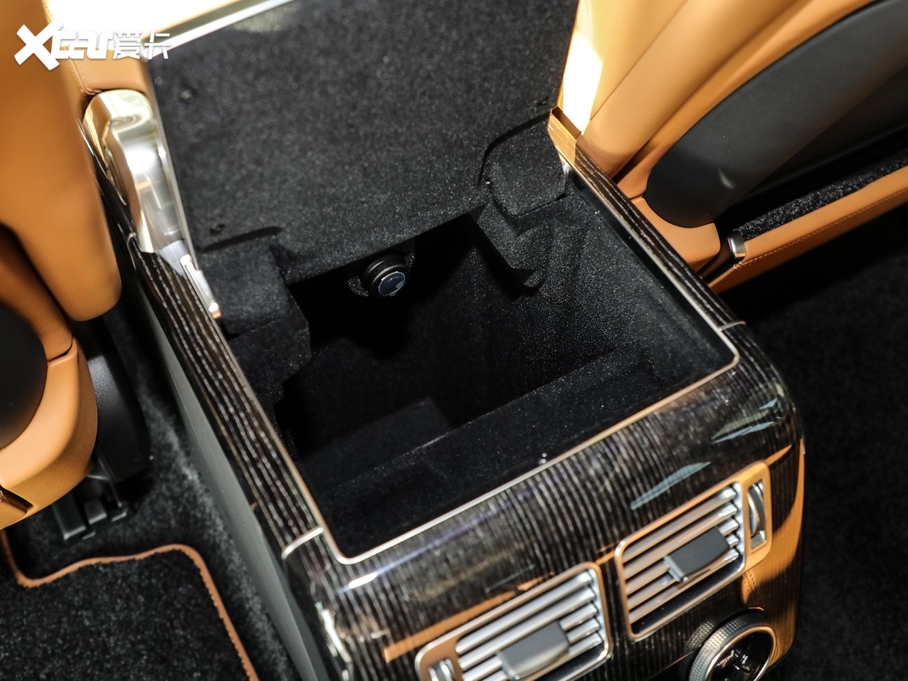 2021 3.0 L6 50LƼo