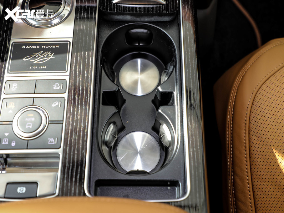 2021 3.0 L6 50LƼo