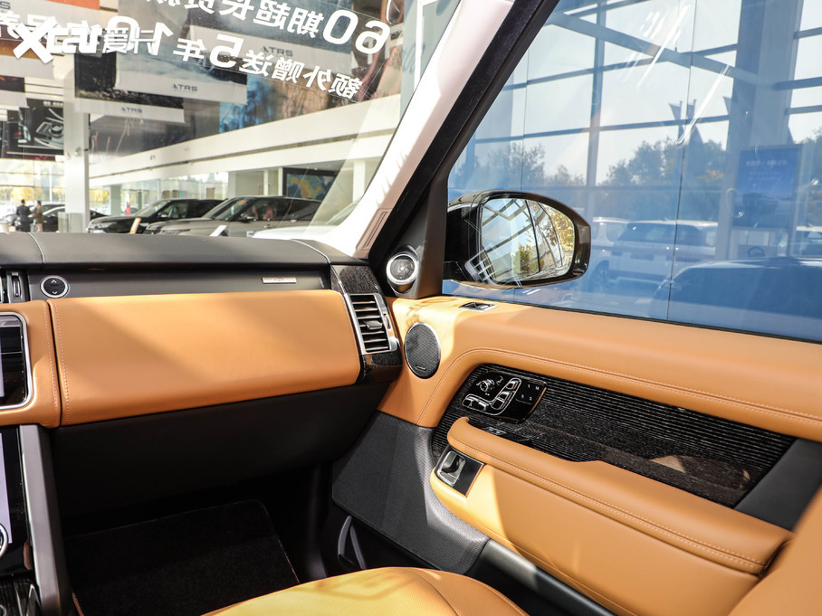 2021 3.0 L6 50LƼo