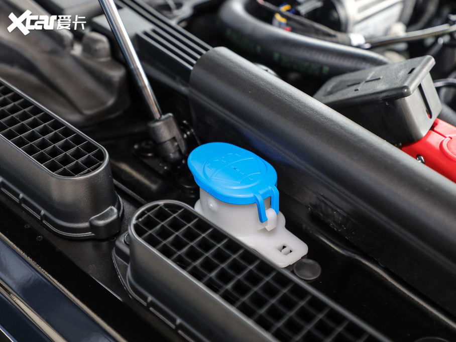 2021 3.0 L6 50LƼo