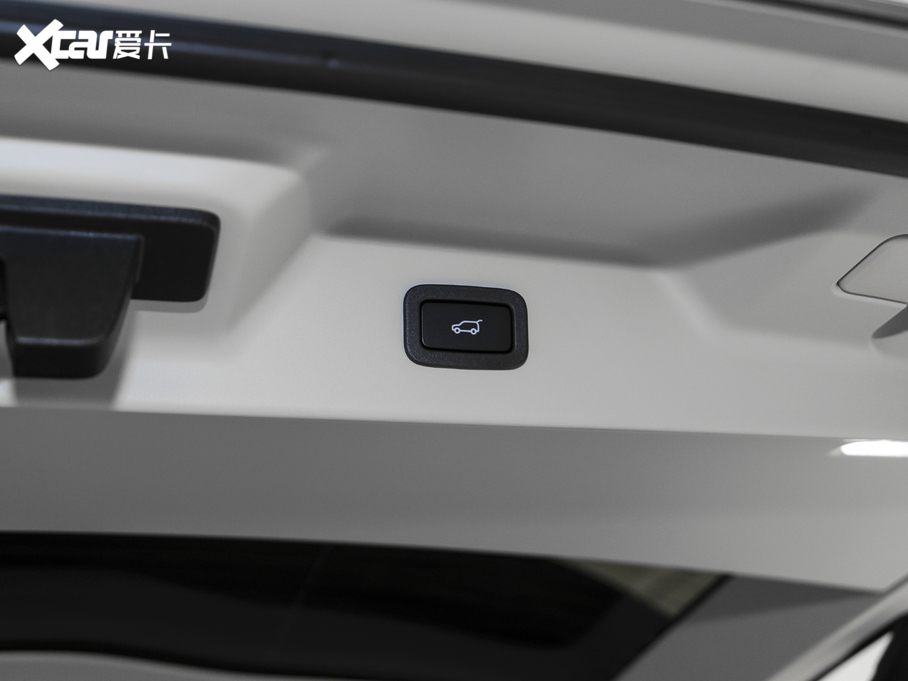 2021 5.0 SC V8 SVAp儓L