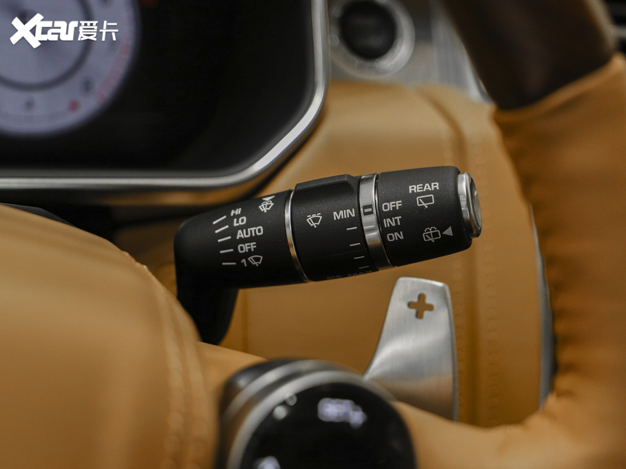 2021 5.0 SC V8 SVAp儓L