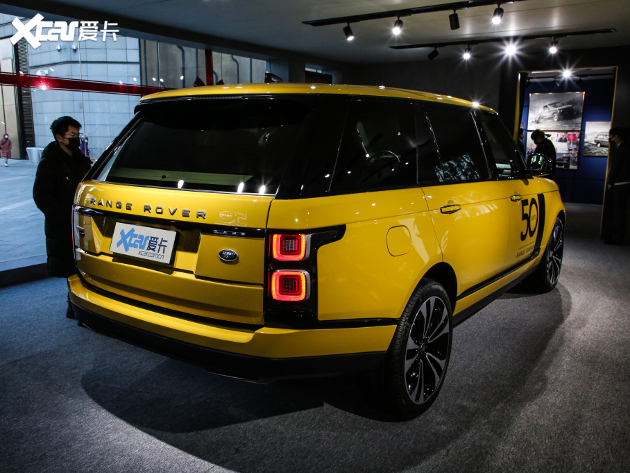 2021 3.0 L6 50LƼo