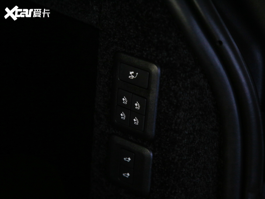 2021 3.0 L6 50LƼo