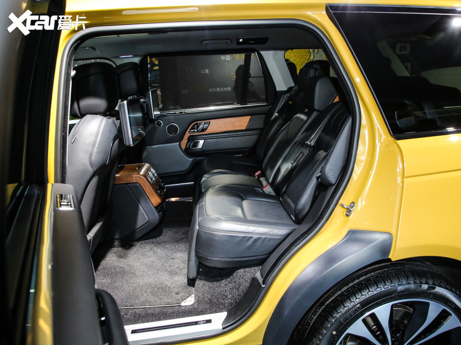 2021 3.0 L6 50LƼo