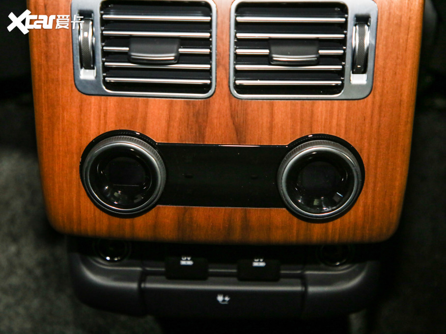 2021 3.0 L6 50LƼo