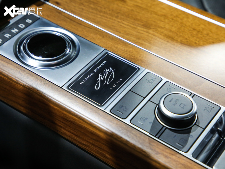 2021 3.0 L6 50LƼo