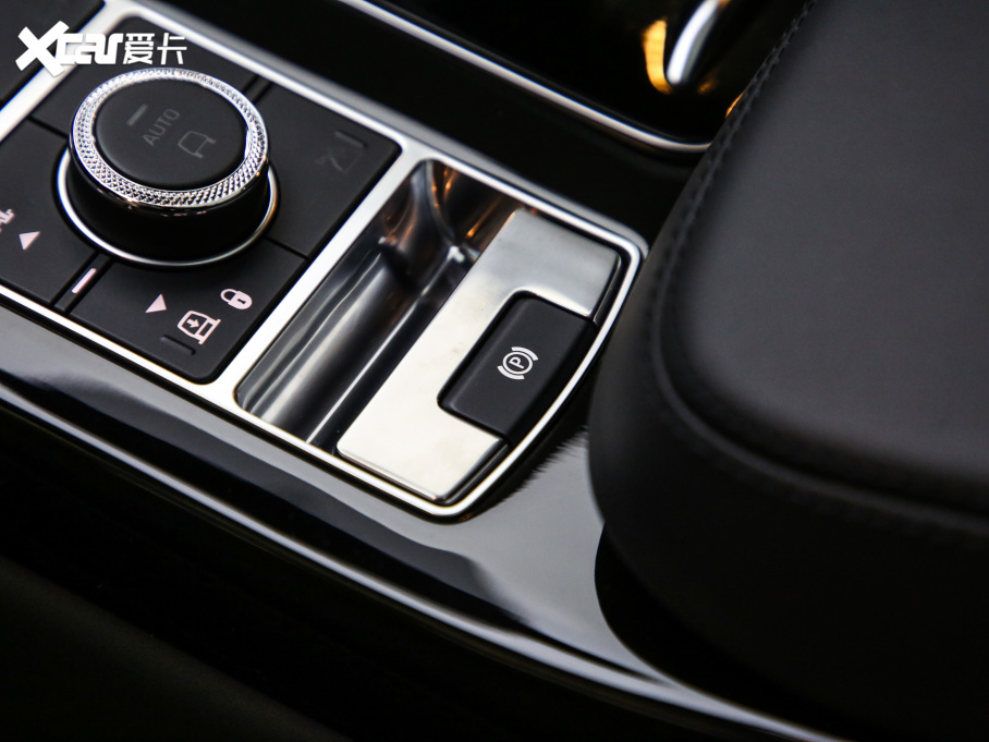 2021 5.0 SC V8 SVAҫҹ\Ӱ