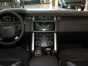 2021款3.0 L6 传世加长经典版 中控台