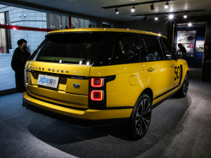 2021款3.0 L6 50周年风云纪念版 整体外观