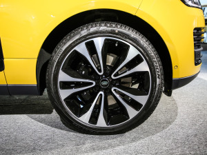 2021款3.0 L6 50周年风云纪念版 轮圈
