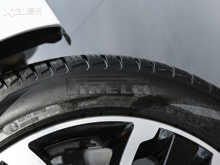 2021\ 3.0 L6 ҫڰ