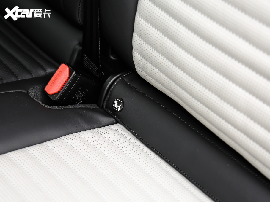 2021l(f)F(xin) 360PS R-Dynamic HSE