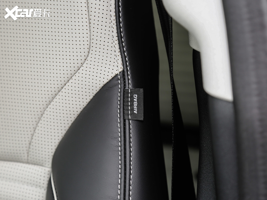 2021lF 360PS R-Dynamic HSE