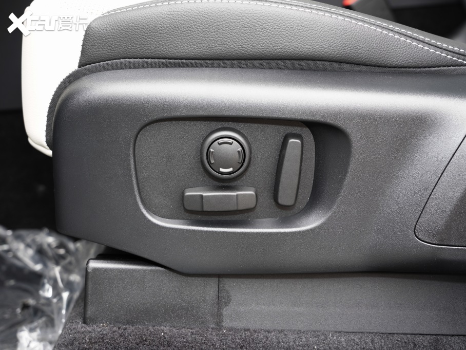 2021lF 360PS R-Dynamic S