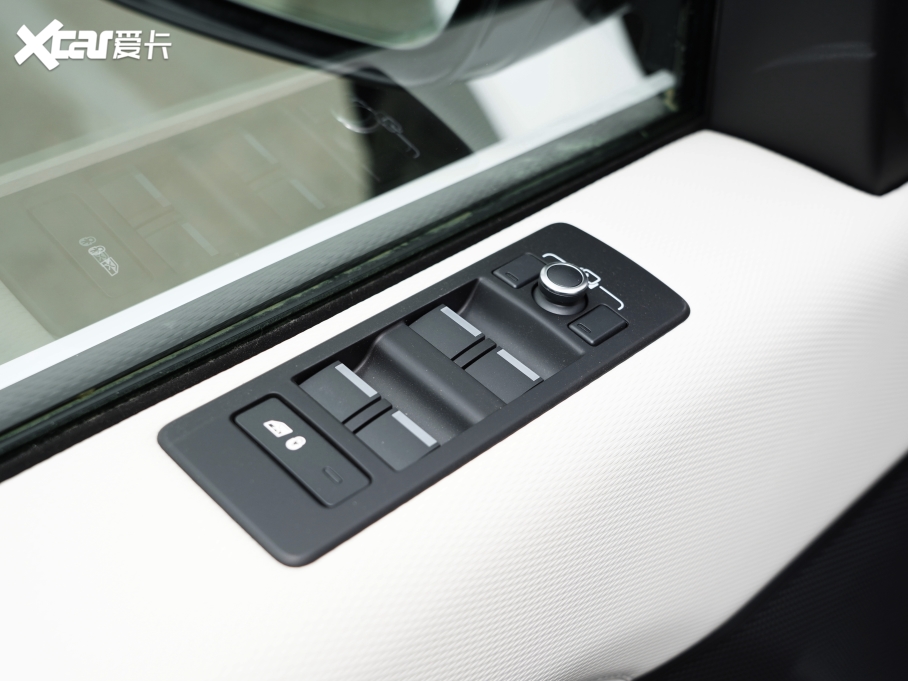 2021lF 360PS R-Dynamic S