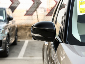 2021360PS R-Dynamic SE ^