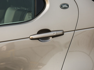 2021360PS R-Dynamic SE ^