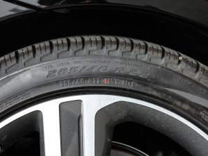 2021360PS R-Dynamic HSE ݆̥ߴ