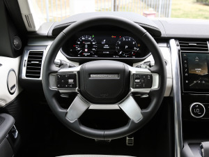 2021款360PS R-Dynamic HSE 方向盘