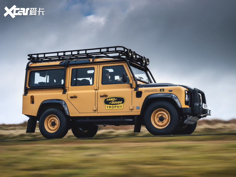 2021lʿ Defender Works V8 Trophy