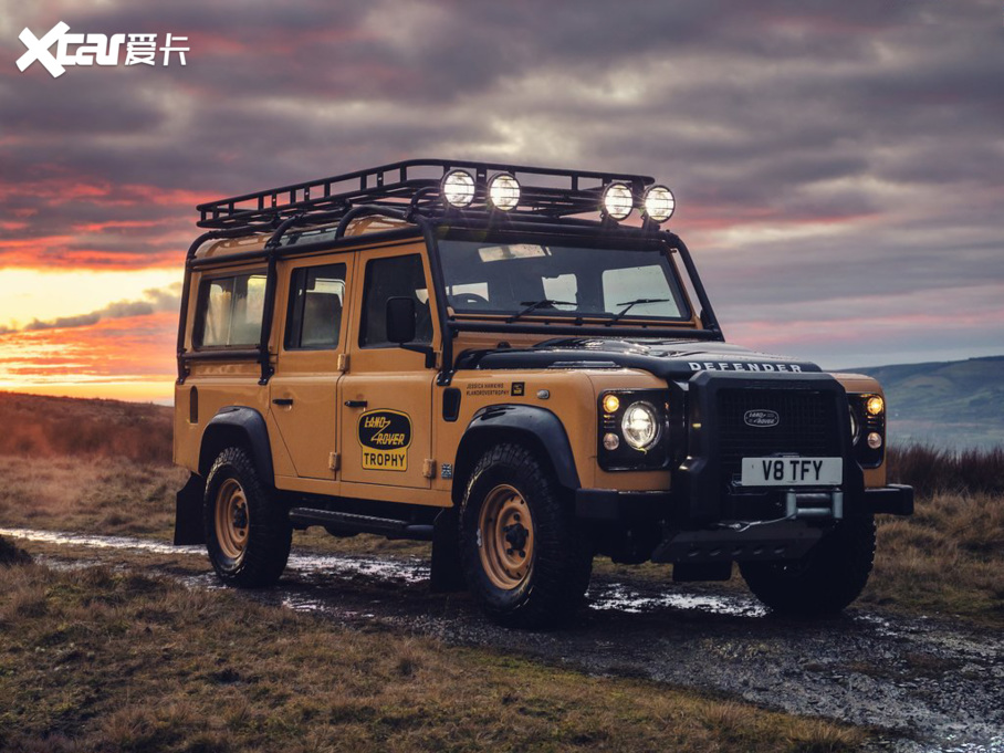 2021lʿ Defender Works V8 Trophy
