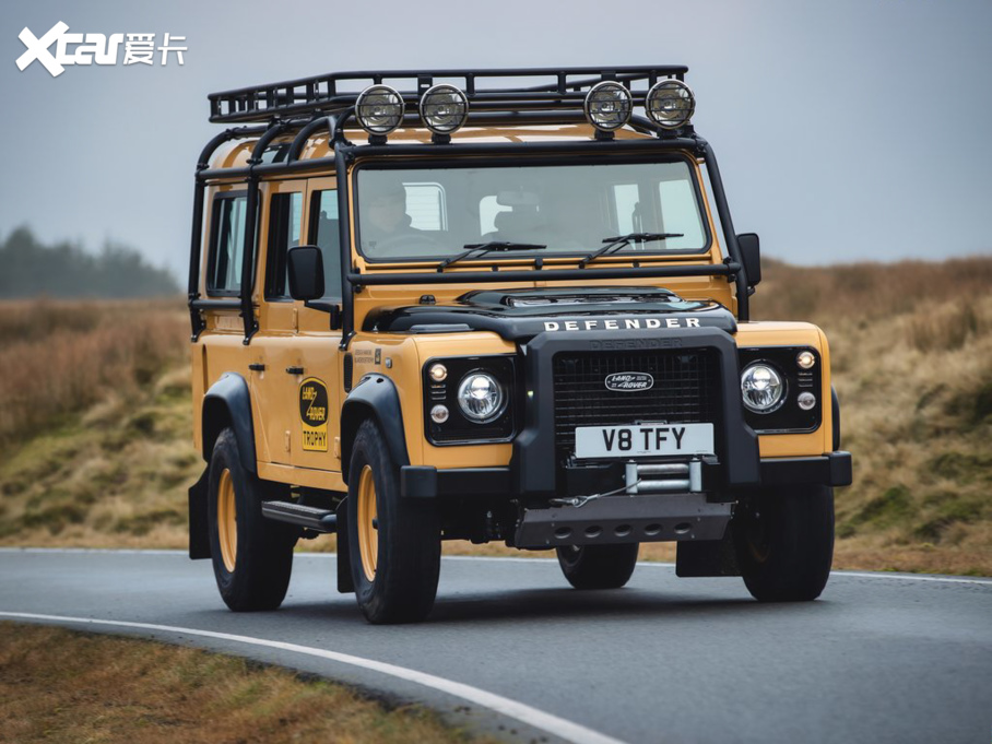 2021lʿ Defender Works V8 Trophy
