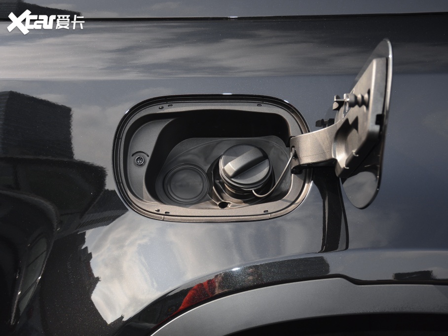 2021l(wi)ʿ 110 P400 SE