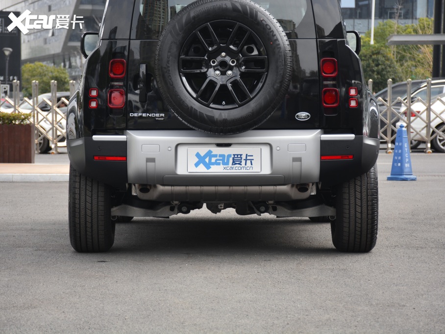 2021l(wi)ʿ 110 P400 SE