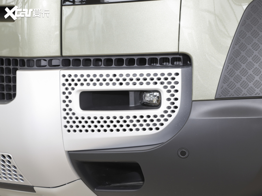 2021lʿ 110 P400 ؄e