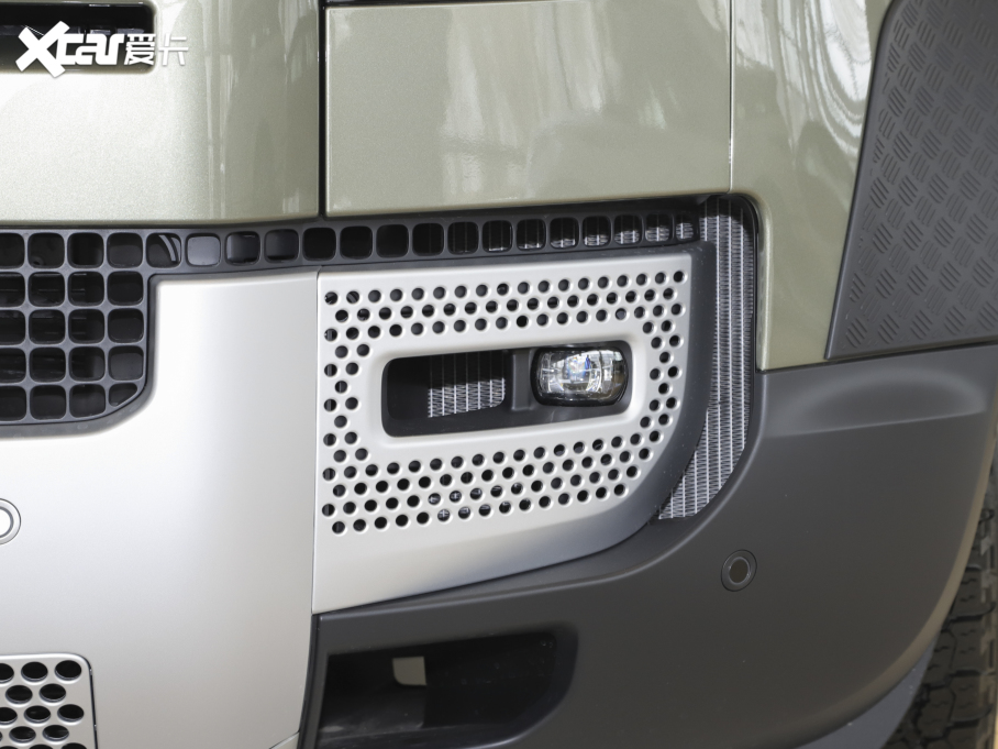 2021lʿ 110 P400 ؄e