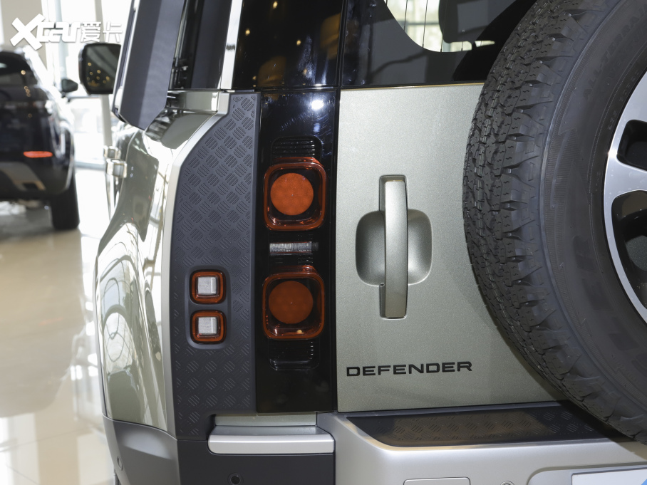 2021lʿ 110 P400 ؄e