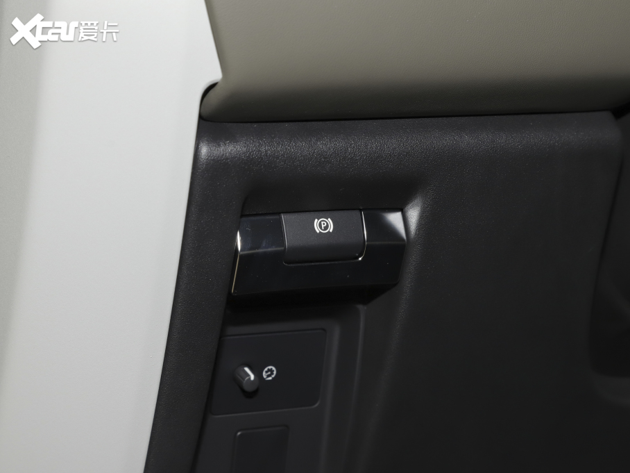 2021lʿ 110 P400 ؄e