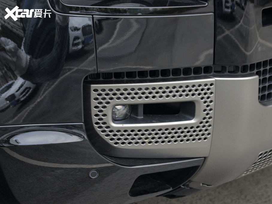 2021lʿ 110 P400 X-DYNAMIC HSE