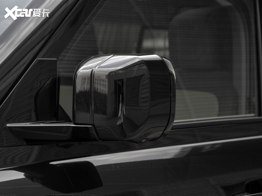 2021lʿ 110 P400 X-DYNAMIC HSE