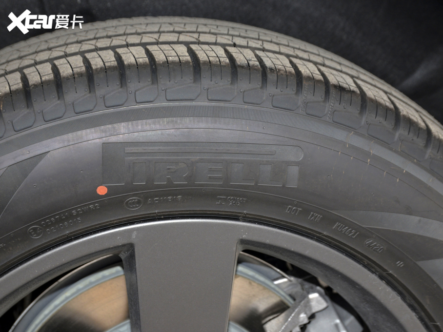 2021l(wi)ʿ 110 P400 X-DYNAMIC HSE